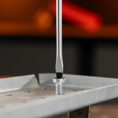 Отвертка "Point", SL5 х 100 мм, CS, двухкомпонентная рукоятка Sparta по ценам производителя в Воронеже с доставкой по всей России