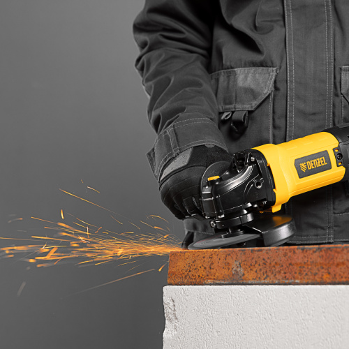 Машина шлифовальная угловая AGH125-1200A, 1200 Вт, 125 мм, 11000 об/мин Denzel по ценам производителя в Воронеже с доставкой по всей России