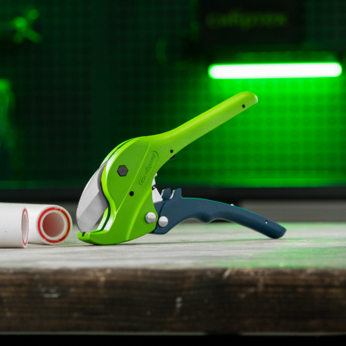 Ножницы для резки изделий из пластика, усиленные, полуавтомат, D до 35 мм Сибртех по ценам производителя в Воронеже с доставкой по всей России