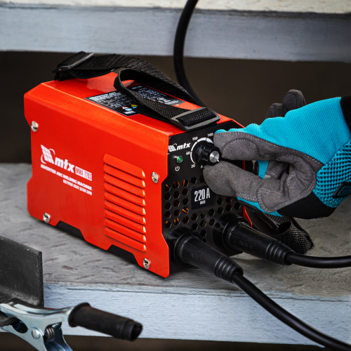 Инверторный аппарат дуговой сварки MMA-220S, 220 А, ПВ60%, диаметр электрода 1,6-5 мм MTX по ценам производителя в Воронеже с доставкой по всей России