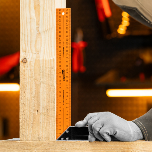 Угольник, 350 мм, металлический Sparta по ценам производителя в Воронеже с доставкой по всей России