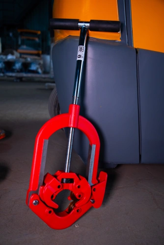 Труборез с хомутной защелкой TOR GH4S для стальных труб 2"- 4" по ценам производителя в Воронеже с доставкой по всей России