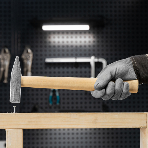 Молоток слесарный, 400 г, квадратный боек, деревянная рукоятка по ценам производителя в Воронеже с доставкой по всей России