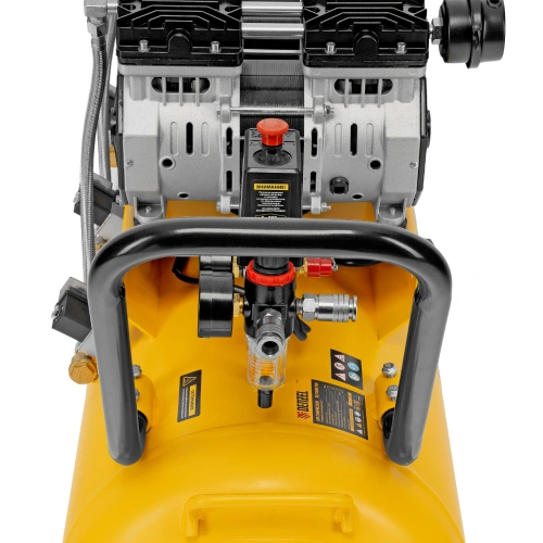 Компрессор безмасляный, малошумный DLS 1800/100,1800 Вт, 3x600, 100 л, 345 л/мин Denzel по ценам производителя в Воронеже с доставкой по всей России