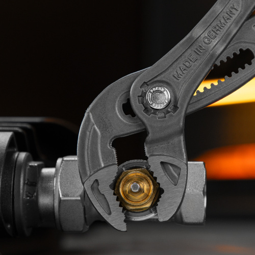 Клещи переставные, кнопочный механизм, обливные рукоятки, 300 мм Denzel по ценам производителя в Воронеже с доставкой по всей России