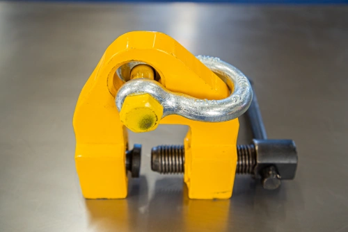 Захват струбцинный вертикальный ZSV (г/п 1,5 т, лист 0-35мм) по ценам производителя в Воронеже с доставкой по всей России