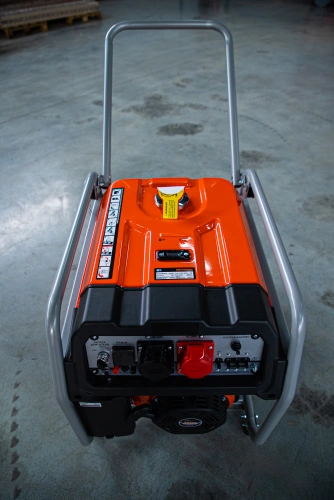 Генератор бензиновый 8,0 кВт 220В/380В с электростартером TOR KM11000HE по ценам производителя в Воронеже с доставкой по всей России