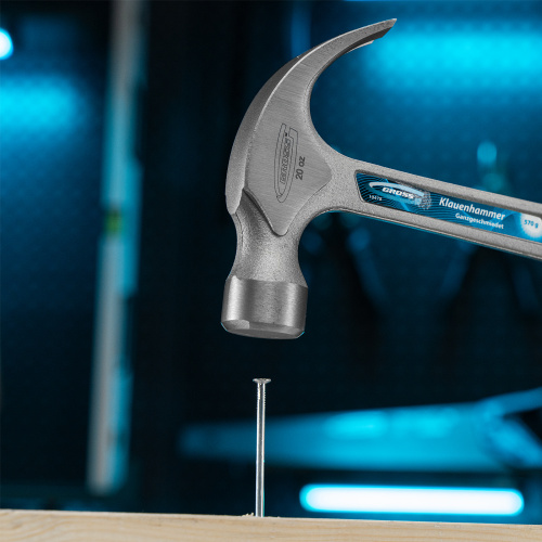 Молоток-гвоздодер, 570 г, цельнокованый, трехкомпонентная рукоятка Gross по ценам производителя в Воронеже с доставкой по всей России