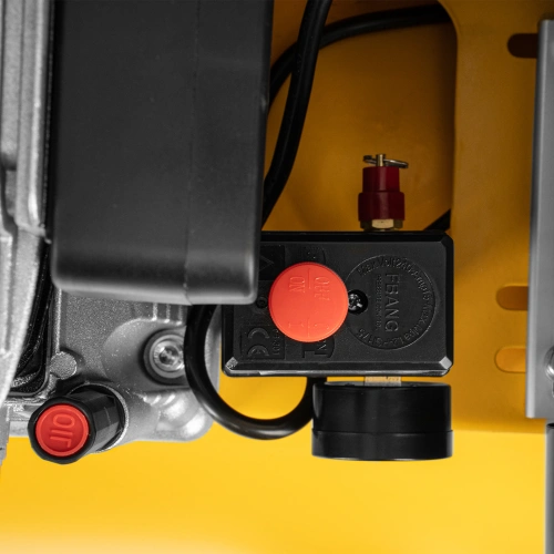 Компрессор воздушный рем. привод BCI 2200/100, 2,2 кВт, 100 литров, 420 л/мин Denzel по ценам производителя в Воронеже с доставкой по всей России