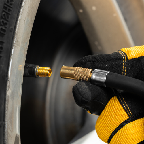 Компрессор автомобильный DС-20,12 В, 7 атм, 35 л/мин Denzel купить в Москве с доставкой по всей России | ProtosMarket.ru