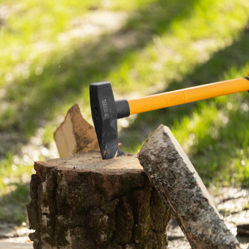 Колун-кувалда 3000 г, кованая, фибергласовая  рукоятка c TPR покрытием, 880 мм Denzel по ценам производителя в Воронеже с доставкой по всей России