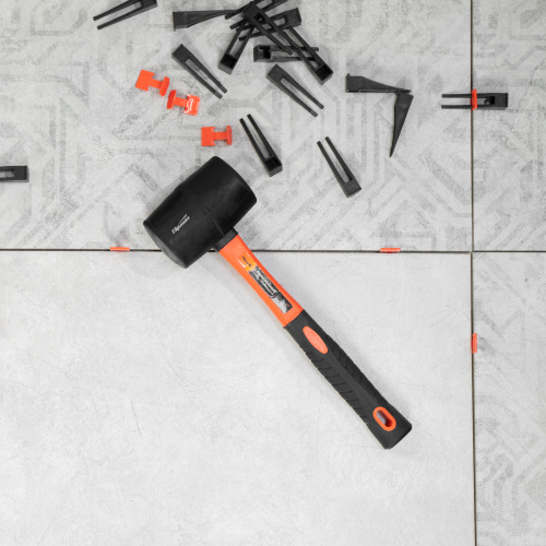 Киянка резиновая, 680 г, черная резина, фибергласовая рукоятка Sparta по ценам производителя в Воронеже с доставкой по всей России