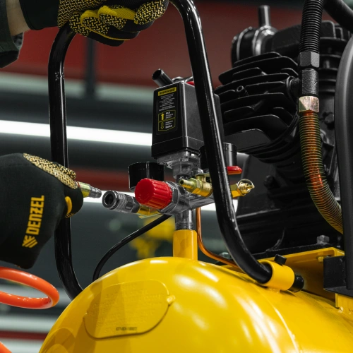 Компрессор воздушный BCW3000-T/100, ременный привод, 3.0 кВт, 100 литров, 520 л/мин Denzel по ценам производителя в Воронеже с доставкой по всей России