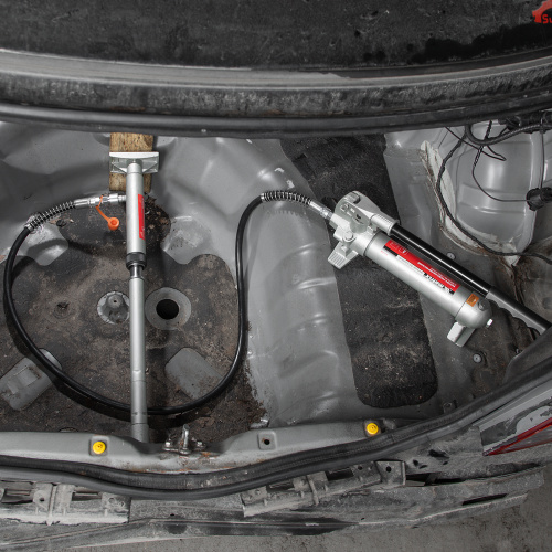 Растяжка гидравлическая, 4 т, набор из 17 предметов, 7 сменных насадок, в пластиковом кейсе Matrix по ценам производителя в Воронеже с доставкой по всей России