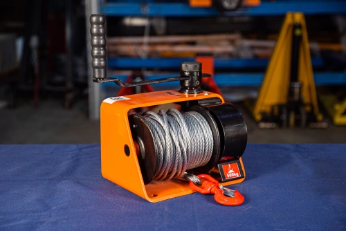 Лебедка ручная червячная TOR ЛРЧ 500 (VS) 0,5 т 25 м по ценам производителя в Воронеже с доставкой по всей России