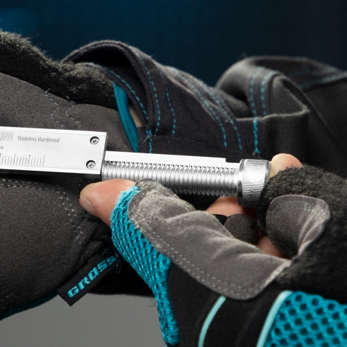 Штангенциркуль, 150 мм, 0.02 мм, нержавеющая сталь, с глубиномером Gross по ценам производителя в Воронеже с доставкой по всей России