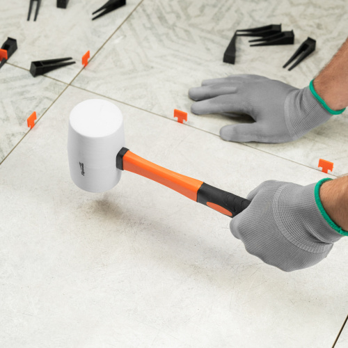 Киянка резиновая, 680 г, белая резина, фибергласовая рукоятка Sparta по ценам производителя в Воронеже с доставкой по всей России