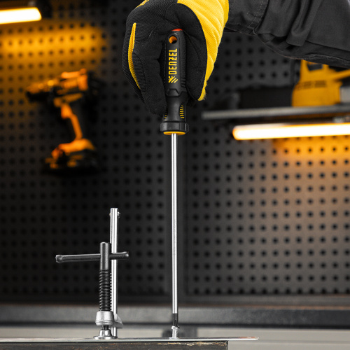 Отвертка, PH2х200 мм, S2, 3к рукоятка Denzel по ценам производителя в Воронеже с доставкой по всей России