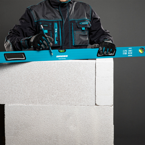 Уровень алюминиевый, 1500 мм, усиленный с ударопрочными заглушками, рукоятки, 3 глазка Gross по ценам производителя в Воронеже с доставкой по всей России