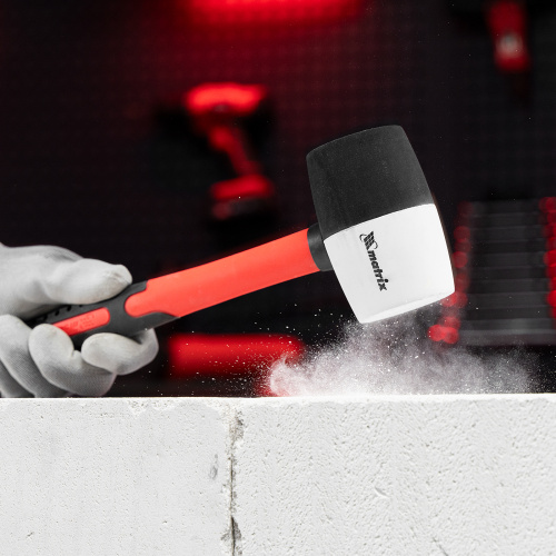 Киянка резиновая, 450 г, черно-белая резина, фибергласовая рукоятка Matrix по ценам производителя в Воронеже с доставкой по всей России