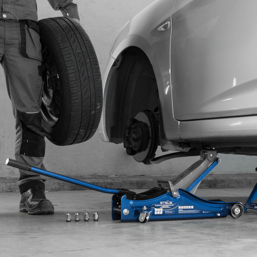 Домкрат гидравлический подкатной в пластиковом кейсе, 2 т, Low Profile, 80-380 мм Stels по ценам производителя в Воронеже с доставкой по всей России