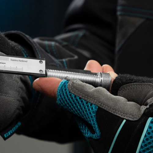 Штангенциркуль, 150 мм, 0.02 мм, нержавеющая сталь, с глубиномером Gross по ценам производителя в Воронеже с доставкой по всей России