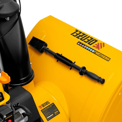 Бензиновая снегоуборочная машина SBM 610S PRO, 212 cc, электростартер, фара, обогрев Denzel по ценам производителя в Воронеже с доставкой по всей России