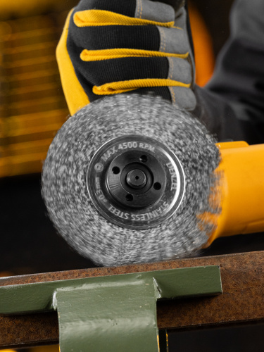 Щетка для УШМ, 125 мм, "Плоская", витая нержавеющая проволока 0.3 мм, посадка 22.2 мм Denzel по ценам производителя в Воронеже с доставкой по всей России