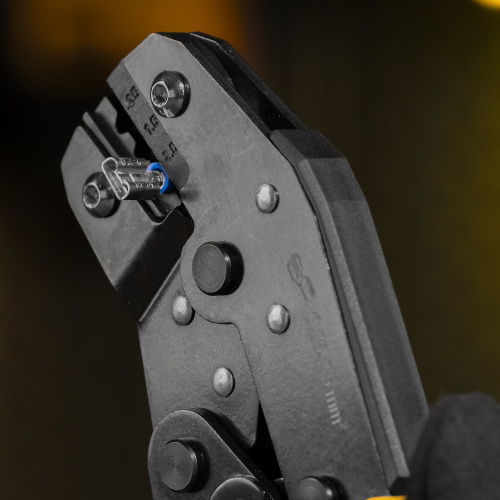 Клещи для обжима неизолированных наконечников НК и НВ, разъемов РП, 0,25 - 2,5 мм2 Denzel по ценам производителя в Воронеже с доставкой по всей России