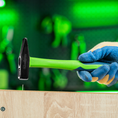 Молоток слесарный, 200 г, фибергласовая обрезиненная рукоятка Сибртех по ценам производителя в Воронеже с доставкой по всей России