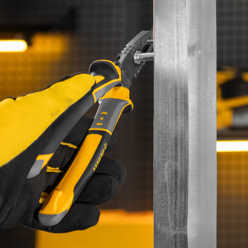 Плоскогубцы комбинированные 205 мм, трехкомпонентные рукоятки Denzel по ценам производителя в Воронеже с доставкой по всей России