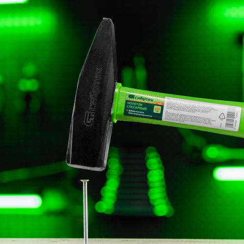 Молоток слесарный, 600 г, фибергласовая обрезиненная рукоятка Сибртех по ценам производителя в Воронеже с доставкой по всей России