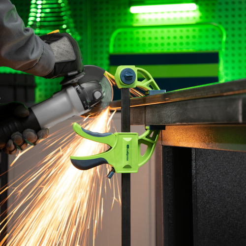 Струбцина F-образная, быстрозажимная, 150 х 70 х 360 мм, пластиковый корпус, фиксатор, двухкомпонентная рукоятка Сибртех по ценам производителя в Воронеже с доставкой по всей России