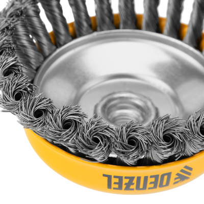 Щетка для УШМ, 125 мм, "Чашка", крученая нержавеющая проволока 0.5 мм, М14 Denzel по ценам производителя в Воронеже с доставкой по всей России