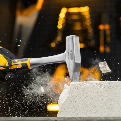 Молоток слесарный 600 г, цельнометаллический, двухкомпонентная рукоятка Denzel по ценам производителя в Воронеже с доставкой по всей России