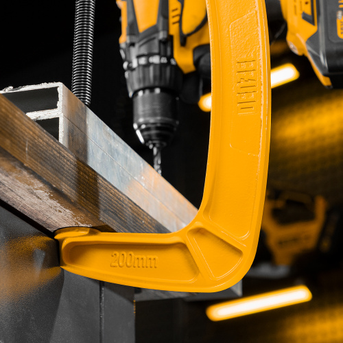 Струбцина G-образная, усиленная, 200 мм Denzel по ценам производителя в Воронеже с доставкой по всей России