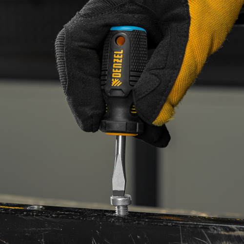 Отвертка SL6x38 мм, CrV, трехкомпонентная рукоятка Denzel по ценам производителя в Воронеже с доставкой по всей России