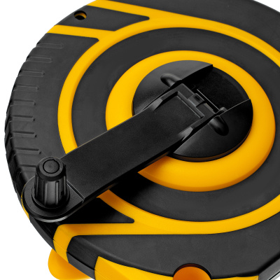 Рулетка геодезическая 30 м х 15 мм, закрытый корпус, фиберглассовая лента Denzel по ценам производителя в Воронеже с доставкой по всей России