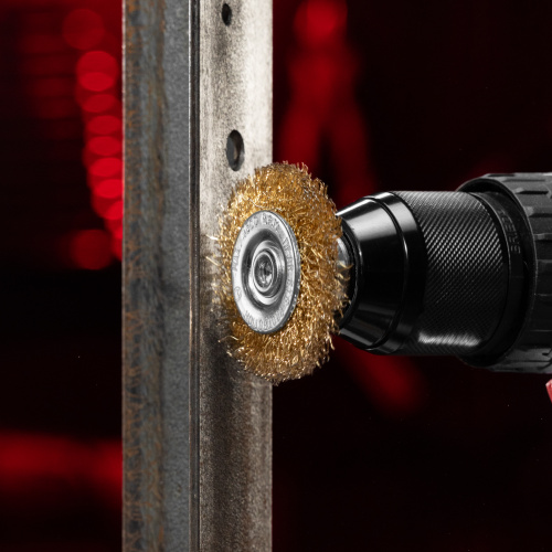 Щетка для дрели, 50 мм, плоская со шпилькой, латунированная витая проволока Matrix по ценам производителя в Воронеже с доставкой по всей России