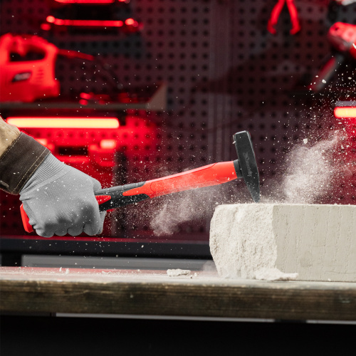 Молоток слесарный optimal, 300 г, фибергласовая обрезиненная рукоятка, квадратный боек Matrix по ценам производителя в Воронеже с доставкой по всей России