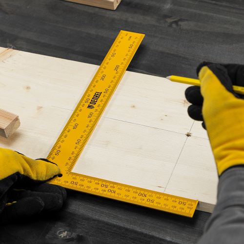 Угольник стальной, 200 х 300 мм Denzel по ценам производителя в Воронеже с доставкой по всей России