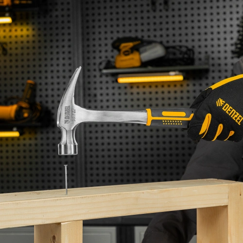 Молоток-гвоздодер 560 г, цельнометаллический, двухкомпонентная рукоятка Denzel по ценам производителя в Воронеже с доставкой по всей России