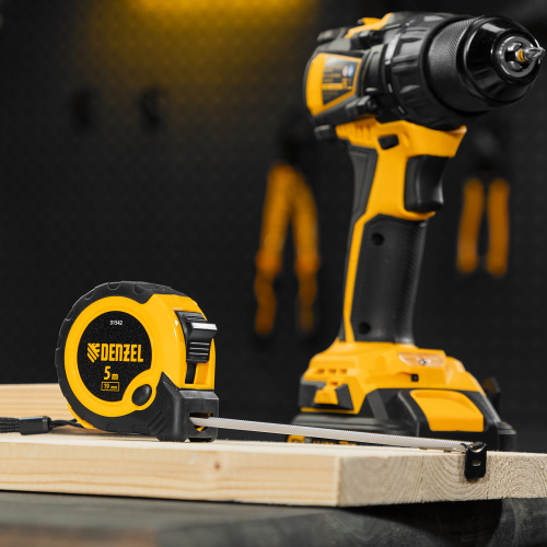 Рулетка 5м х 19мм, двухкомп. корпус, кнопка-пауза Denzel по ценам производителя в Воронеже с доставкой по всей России