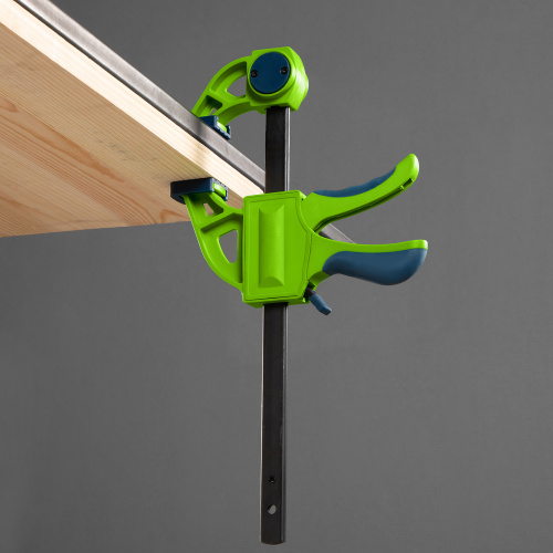 Струбцина F-образная, быстрозажимная, 150 х 70 х 360 мм, пластиковый корпус, фиксатор, двухкомпонентная рукоятка Сибртех по ценам производителя в Воронеже с доставкой по всей России