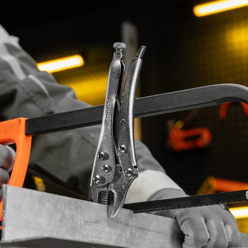 Зажим ручной, 180 мм, полукруглый захват Sparta по ценам производителя в Воронеже с доставкой по всей России