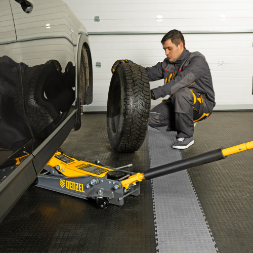 Домкрат гидравлический подкатной, 2/3 т, 98-770 мм, быстрый подъем, низ. подхват, проф, SUV Denzel по ценам производителя в Воронеже с доставкой по всей России