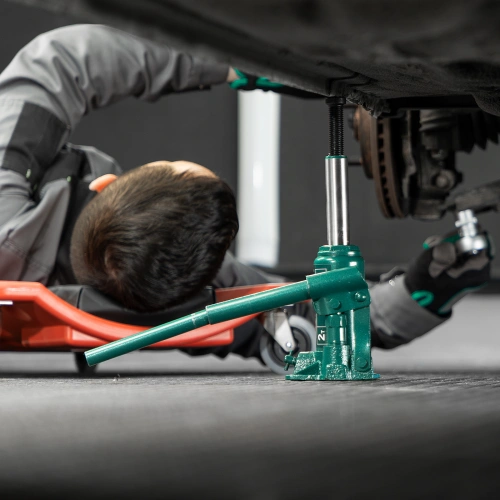 Домкрат гидравлический бутылочный, 2 т, 150-280 мм, в пласт. кейсе Сибртех по ценам производителя в Воронеже с доставкой по всей России