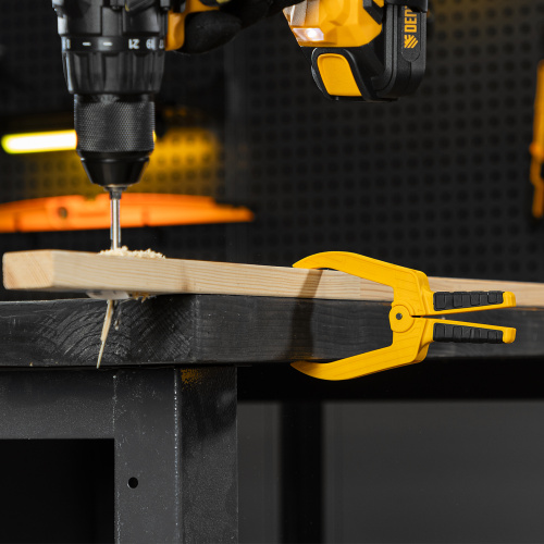 Струбцина клещеобразная, удлиненная 50 х 80 мм двухкомпонентные рукоятки Denzel по ценам производителя в Воронеже с доставкой по всей России