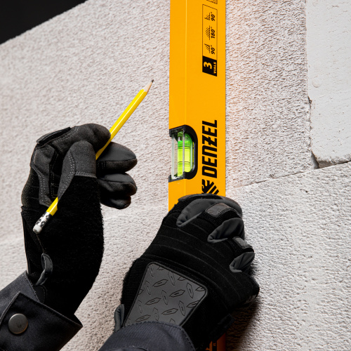 Уровень алюминиевый, 1200 мм, фрезерованный, 3 глазка Denzel по ценам производителя в Воронеже с доставкой по всей России