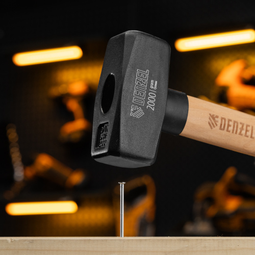 Кувалда, 2000 г, кованая головка, буковая рукоятка Denzel по ценам производителя в Воронеже с доставкой по всей России